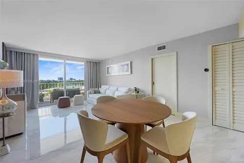 6900 Bay Drive Miami Beach FL 33141