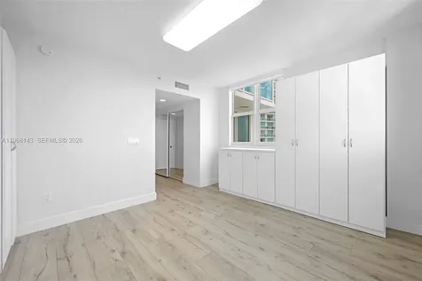 3301 NE 183 Aventura FL 33160