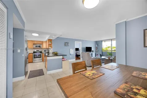 7300 Wayne Avenue Miami Beach FL 33141