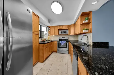 7300 Wayne Avenue Miami Beach FL 33141