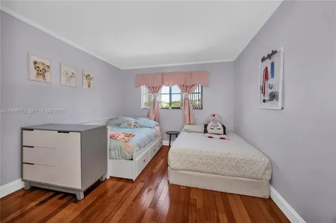 7300 Wayne Avenue Miami Beach FL 33141