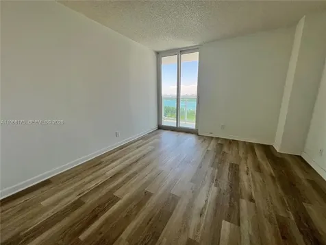 100 Bayview Drive Sunny Isles Beach FL 33160