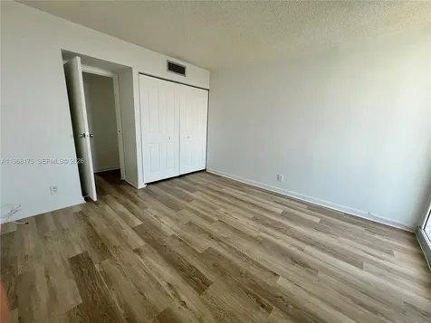 100 Bayview Drive Sunny Isles Beach FL 33160
