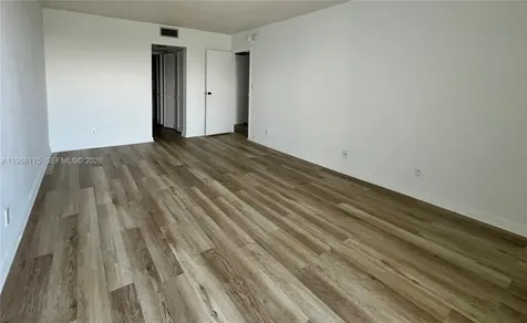 100 Bayview Drive Sunny Isles Beach FL 33160