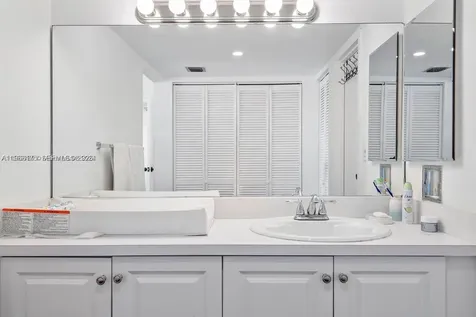 100 Bayview Drive Sunny Isles Beach FL 33160