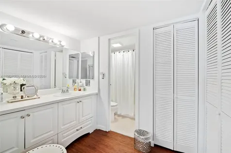 100 Bayview Drive Sunny Isles Beach FL 33160