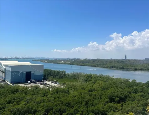 100 Bayview Drive Sunny Isles Beach FL 33160
