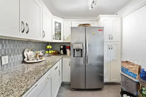 100 Bayview Drive Sunny Isles Beach FL 33160