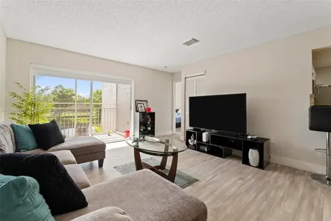 4736 NW 114th Avenue Doral FL 33178