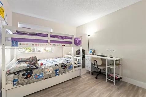 4736 NW 114th Avenue Doral FL 33178