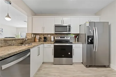 4736 NW 114th Avenue Doral FL 33178