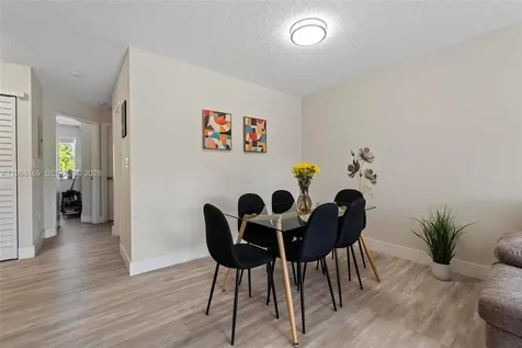 4736 NW 114th Avenue Doral FL 33178