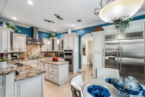 7851 NW 166th Terrace Hialeah FL 33016