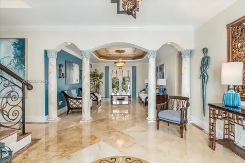 7851 NW 166th Terrace Hialeah FL 33016