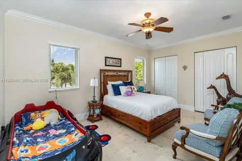7851 NW 166th Terrace Hialeah FL 33016