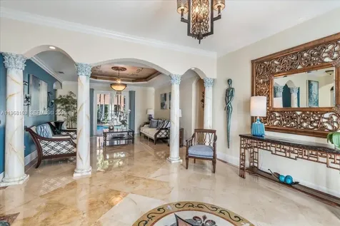 7851 NW 166th Terrace Hialeah FL 33016