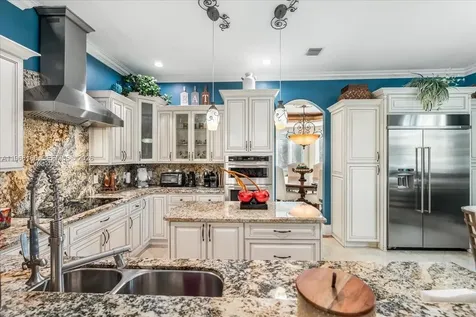 7851 NW 166th Terrace Hialeah FL 33016