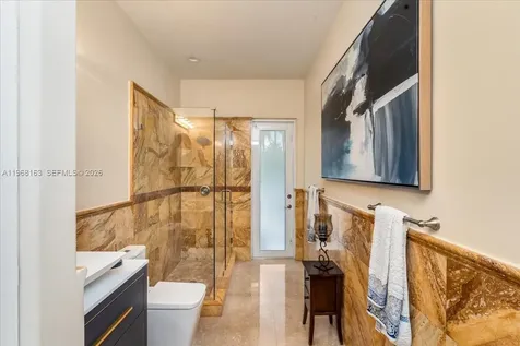7851 NW 166th Terrace Hialeah FL 33016