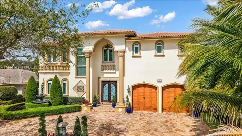 7851 NW 166th Terrace Hialeah FL 33016