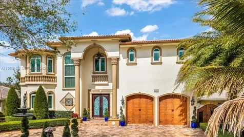 7851 NW 166th Terrace Hialeah FL 33016