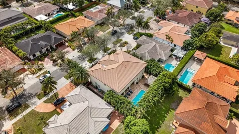 7851 NW 166th Terrace Hialeah FL 33016