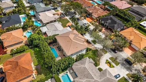 7851 NW 166th Terrace Hialeah FL 33016