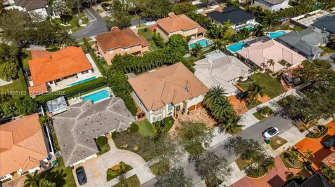 7851 NW 166th Terrace Hialeah FL 33016