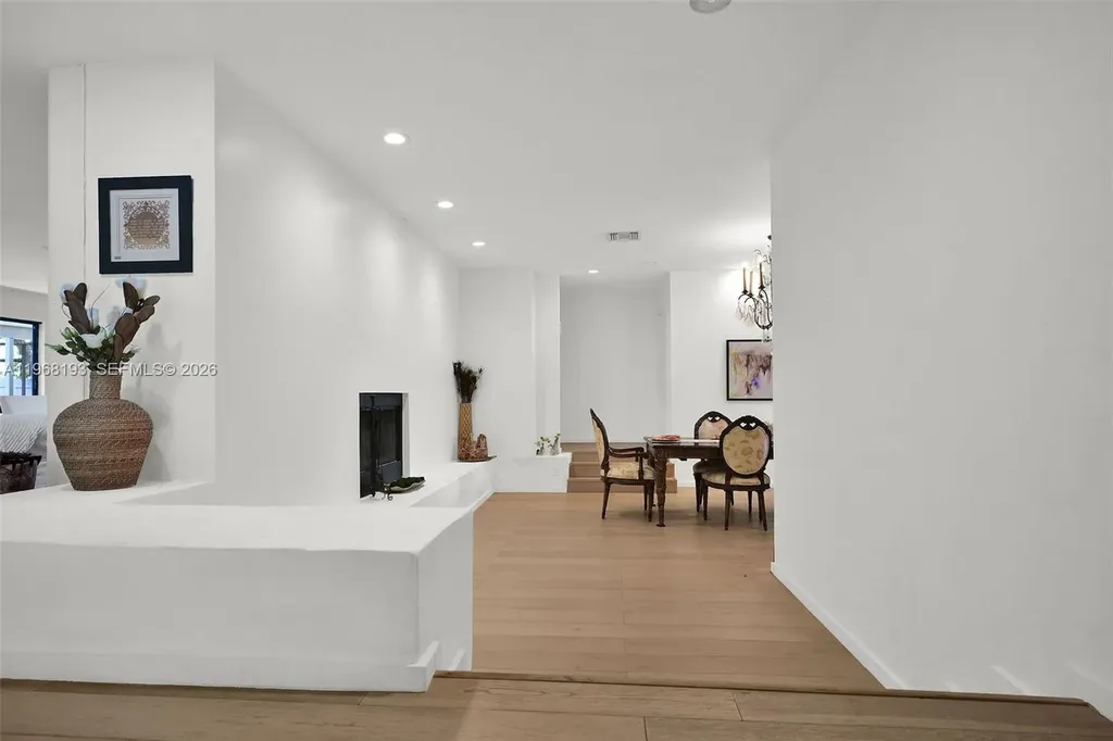 5801 SW 37th Terrace Fort Lauderdale FL 33312