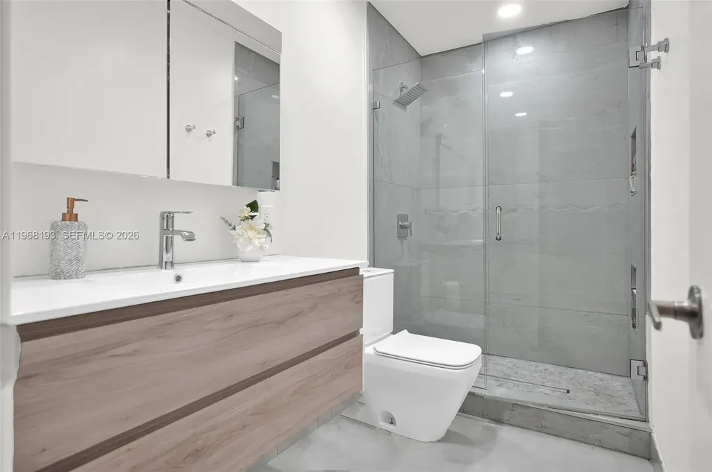 5801 SW 37th Terrace Fort Lauderdale FL 33312