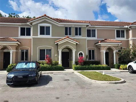 1026 SE 23rd Terrace Homestead FL 33035