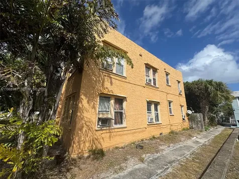 110 S B Street Lake Worth FL 33460