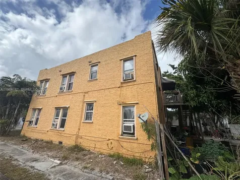 110 S B Street Lake Worth FL 33460
