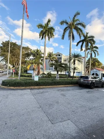 6272 NW 186th Street Hialeah FL 33015