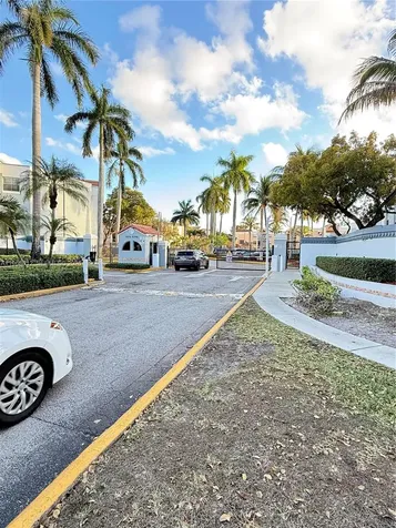 6272 NW 186th Street Hialeah FL 33015