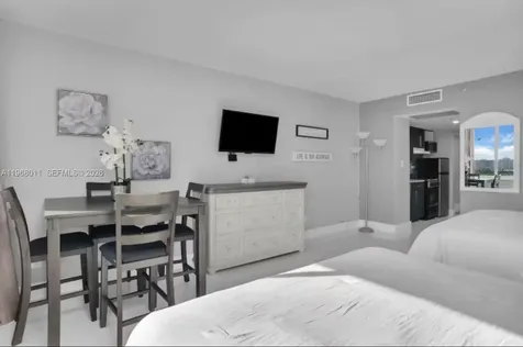 19201 Collins Avenue Sunny Isles Beach FL 33160