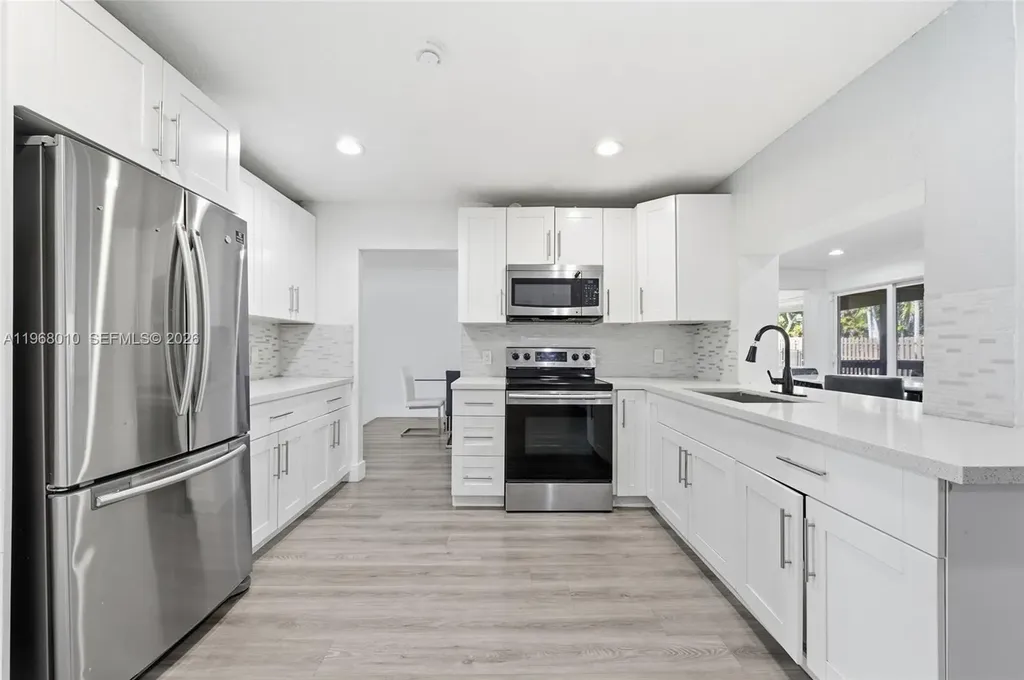 8555 NW 25th Place Coral Springs FL 33065