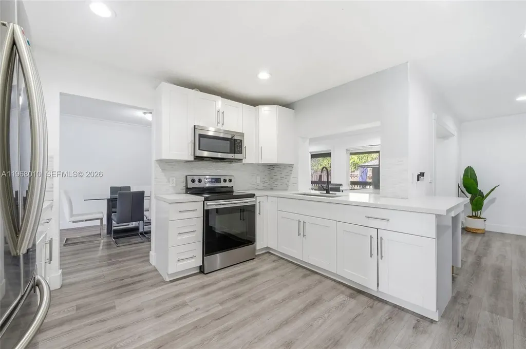 8555 NW 25th Place Coral Springs FL 33065