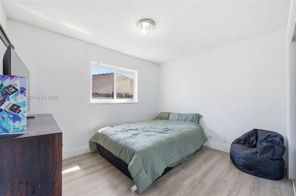 8555 NW 25th Place Coral Springs FL 33065