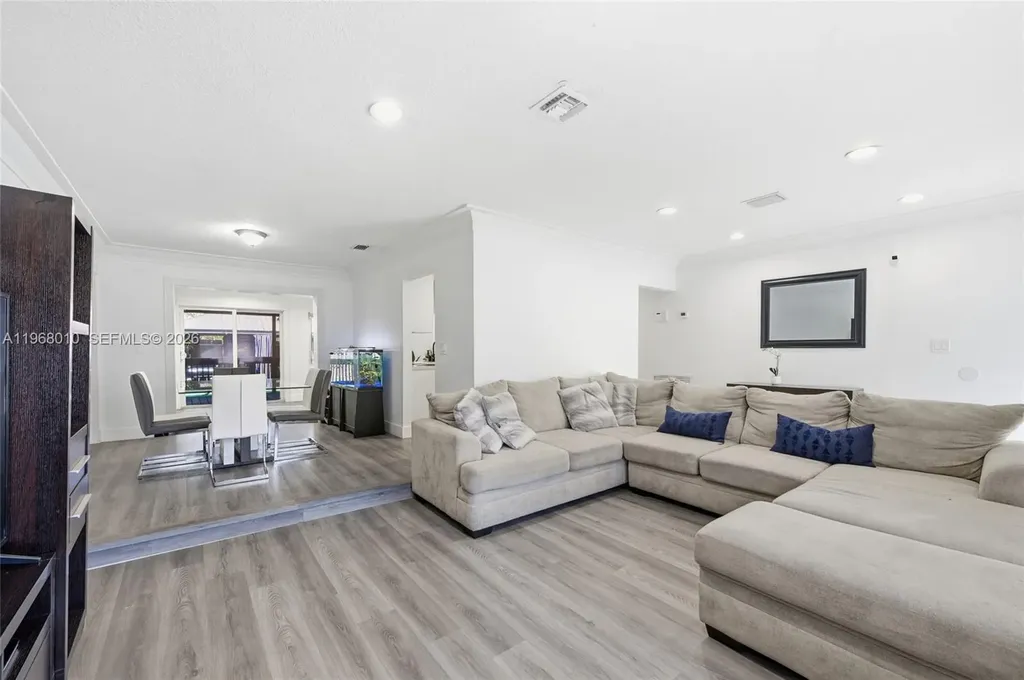 8555 NW 25th Place Coral Springs FL 33065