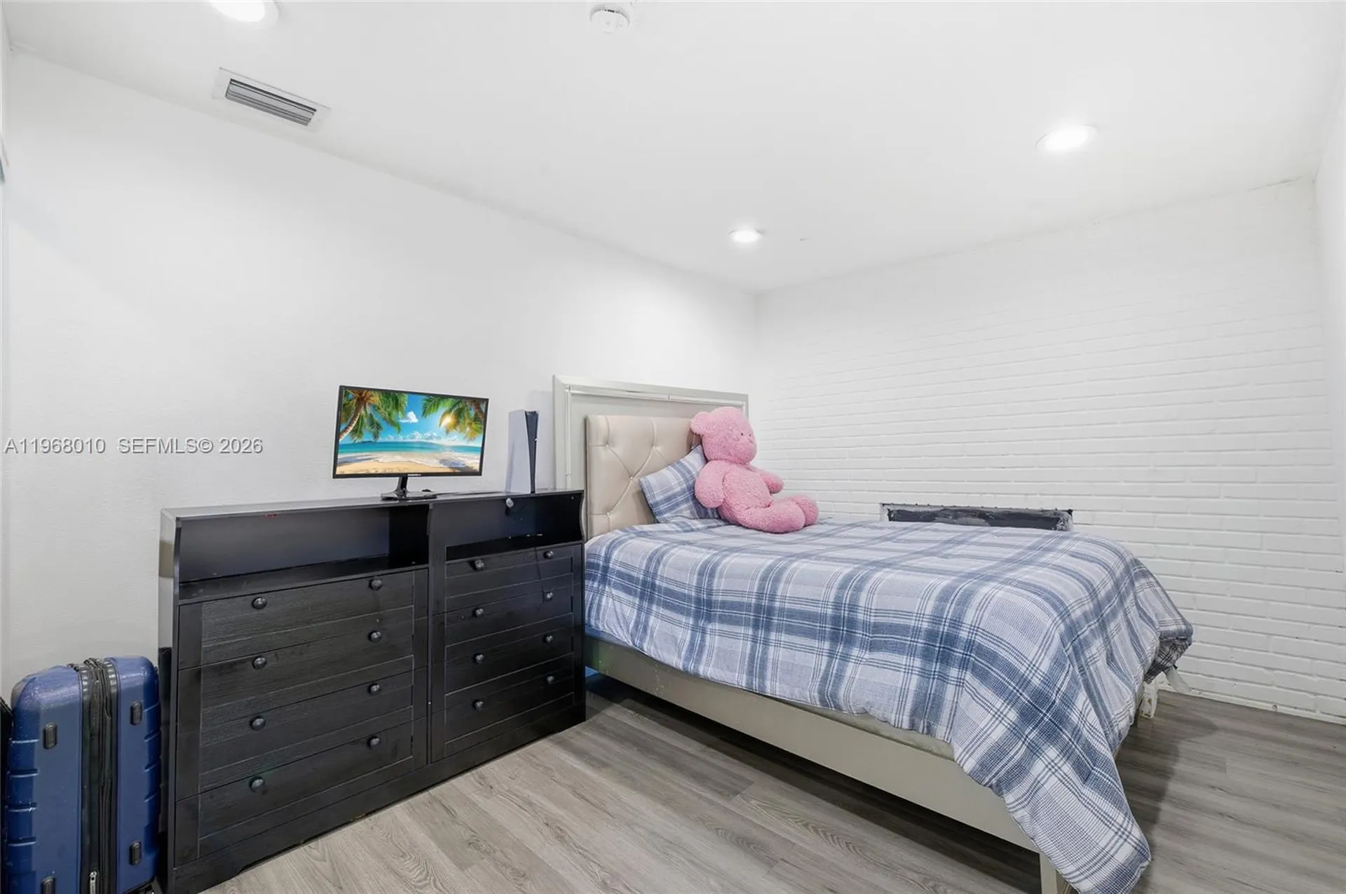 8555 NW 25th Place Coral Springs FL 33065