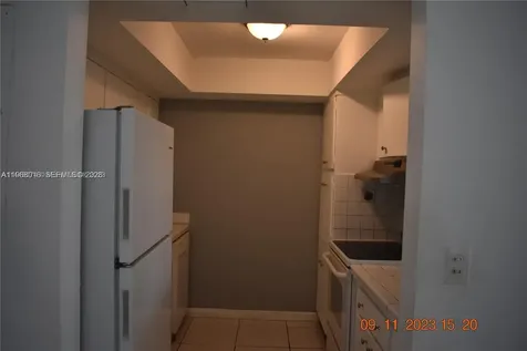 1885 NE 121st Street North Miami FL 33181