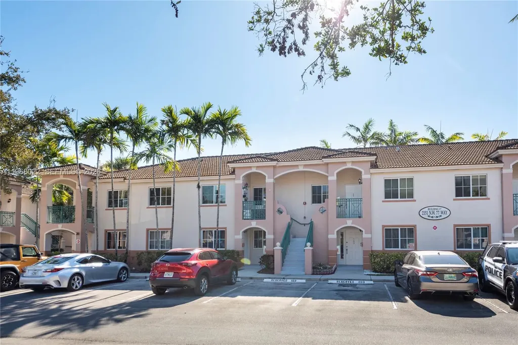 2151 NW 77th Way Pembroke Pines FL 33024