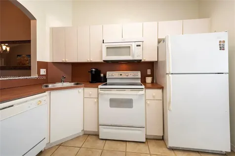 2151 NW 77th Way Pembroke Pines FL 33024