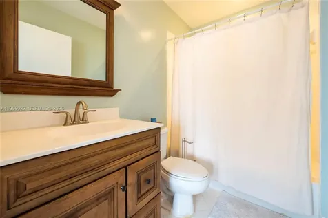 2151 NW 77th Way Pembroke Pines FL 33024