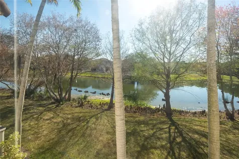 2151 NW 77th Way Pembroke Pines FL 33024