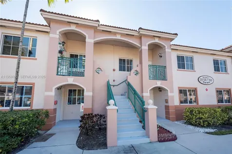 2151 NW 77th Way Pembroke Pines FL 33024