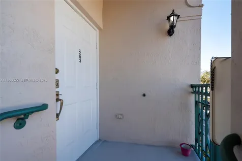 2151 NW 77th Way Pembroke Pines FL 33024