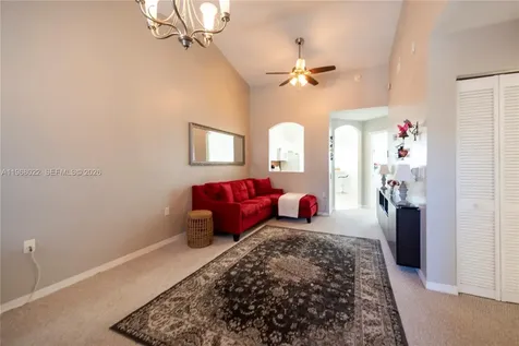 2151 NW 77th Way Pembroke Pines FL 33024