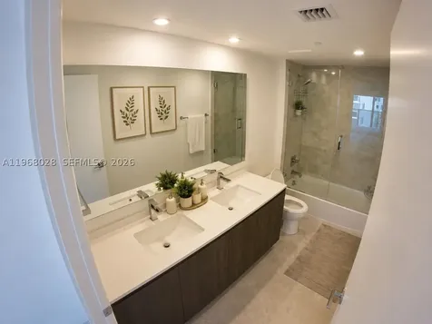 488 NE 18th Street Miami FL 33132