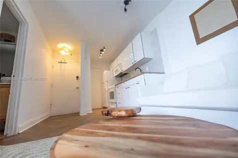 1255 W Collins Avenue Miami Beach FL 33139